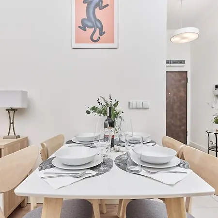 Apartamento Center Railway Station Pilsudskiego By Renters